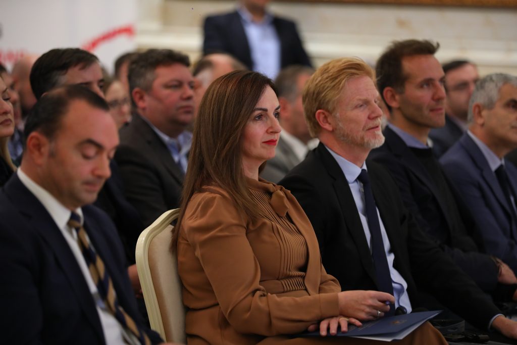 <br />
<b>Warning</b>:  Undefined variable $image in <b>/home/u772497588/domains/upco.asixon.com/public_html/wp-content/themes/upco/templates/gallery-section.php</b> on line <b>21</b><br />
<br />
<b>Warning</b>:  Trying to access array offset on value of type null in <b>/home/u772497588/domains/upco.asixon.com/public_html/wp-content/themes/upco/templates/gallery-section.php</b> on line <b>21</b><br />
